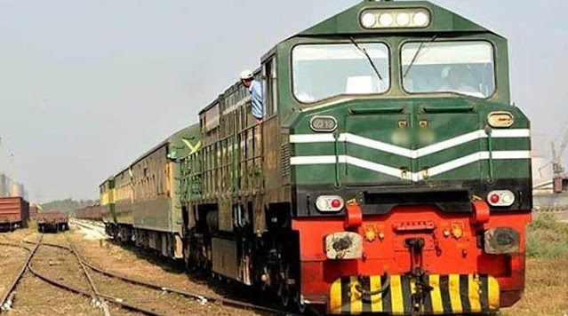 پاکستان ریلوے نے عید الفطر 2025 کیلئے ٹرین کے کرایوں میں %20 کمی کردی